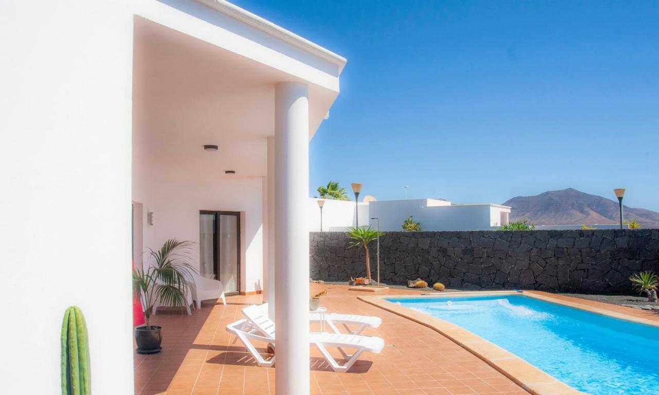 Guest house El Jardin De Juanita - *